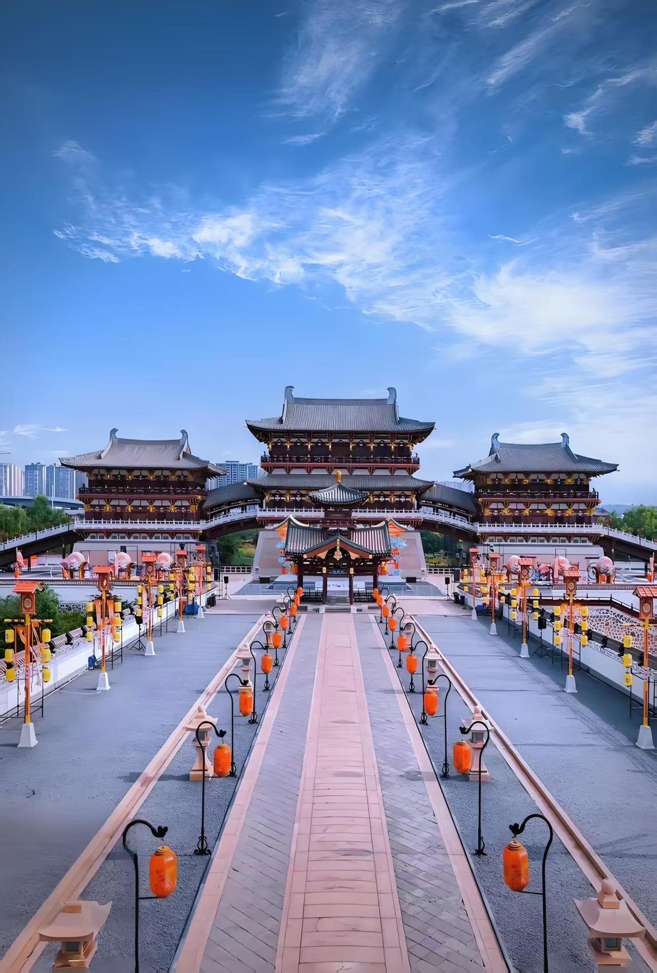 Luoyang & Longmen Grottoes 3-Day Tour